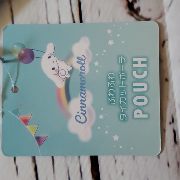 🆕️ SANRIO CINNAMOROLL POUCH 🤍 - Picture 4 of 7